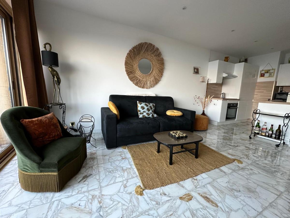Apartamento En Rez De Jardin Sur La *